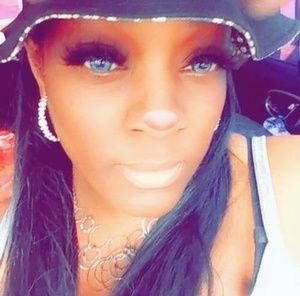 Meet your Posher, Lacreisha